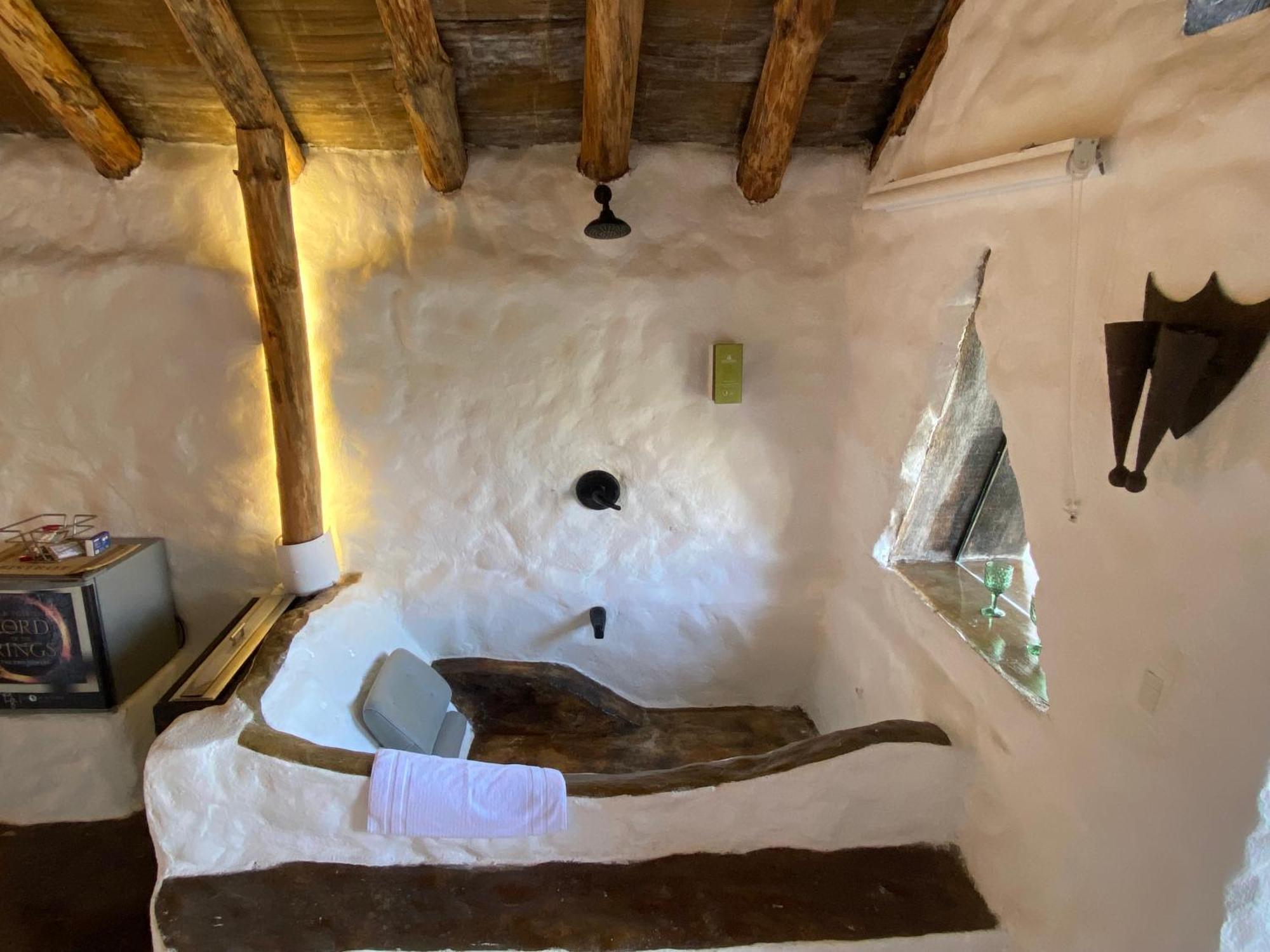 Hobbit Hotel Ecolodge- กัวตาเป ภายนอก รูปภาพ
