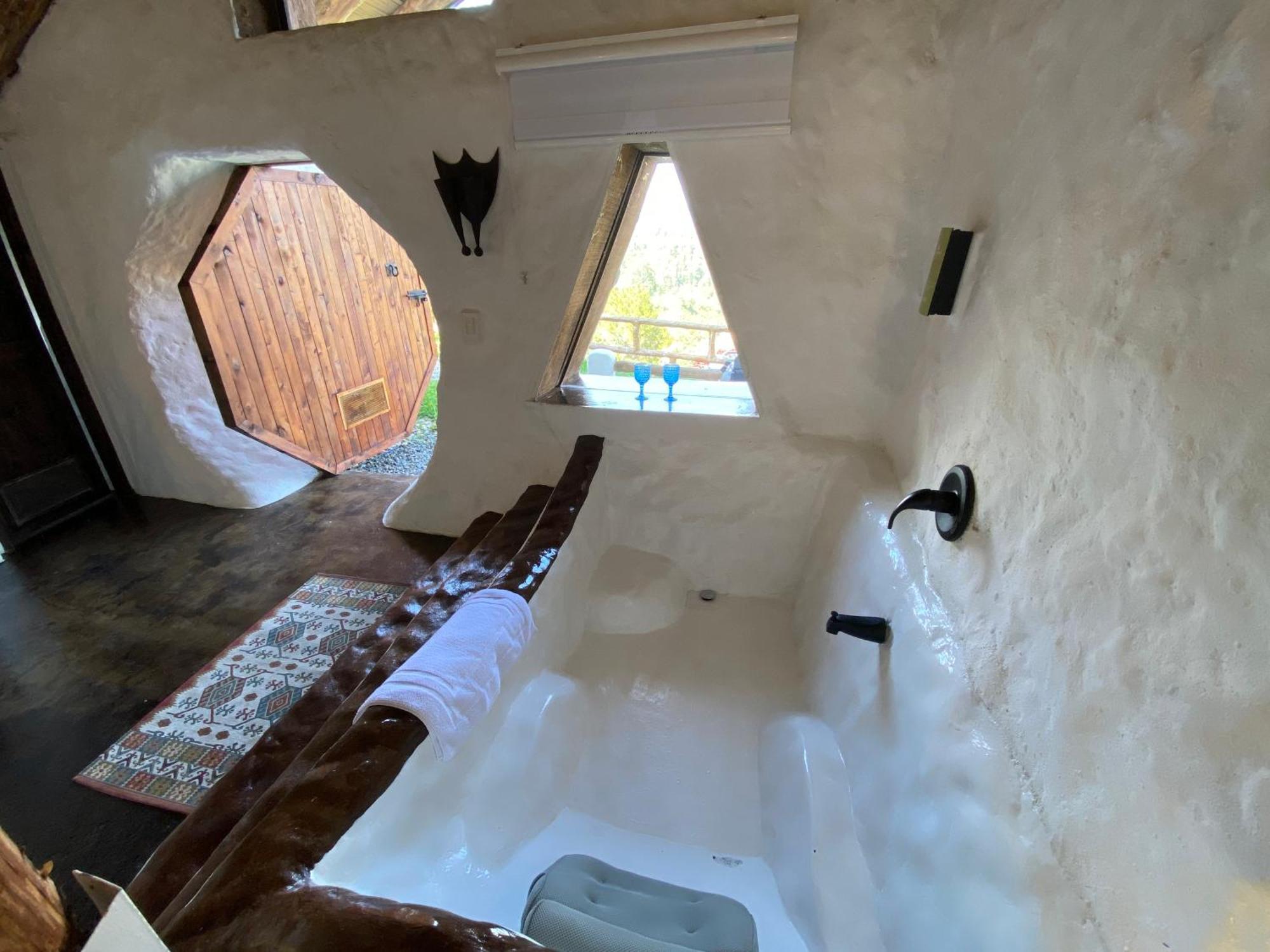 Hobbit Hotel Ecolodge- กัวตาเป ภายนอก รูปภาพ
