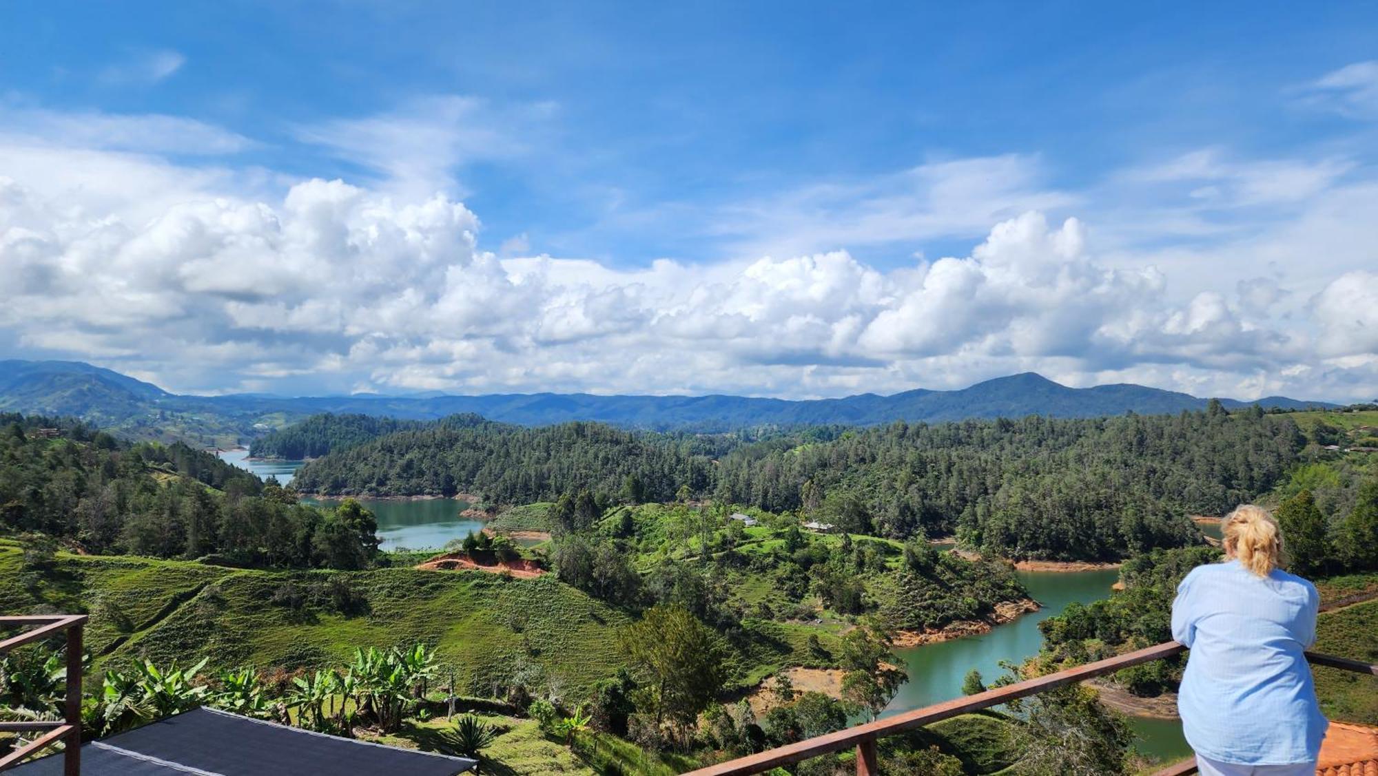 Hobbit Hotel Ecolodge- กัวตาเป ภายนอก รูปภาพ
