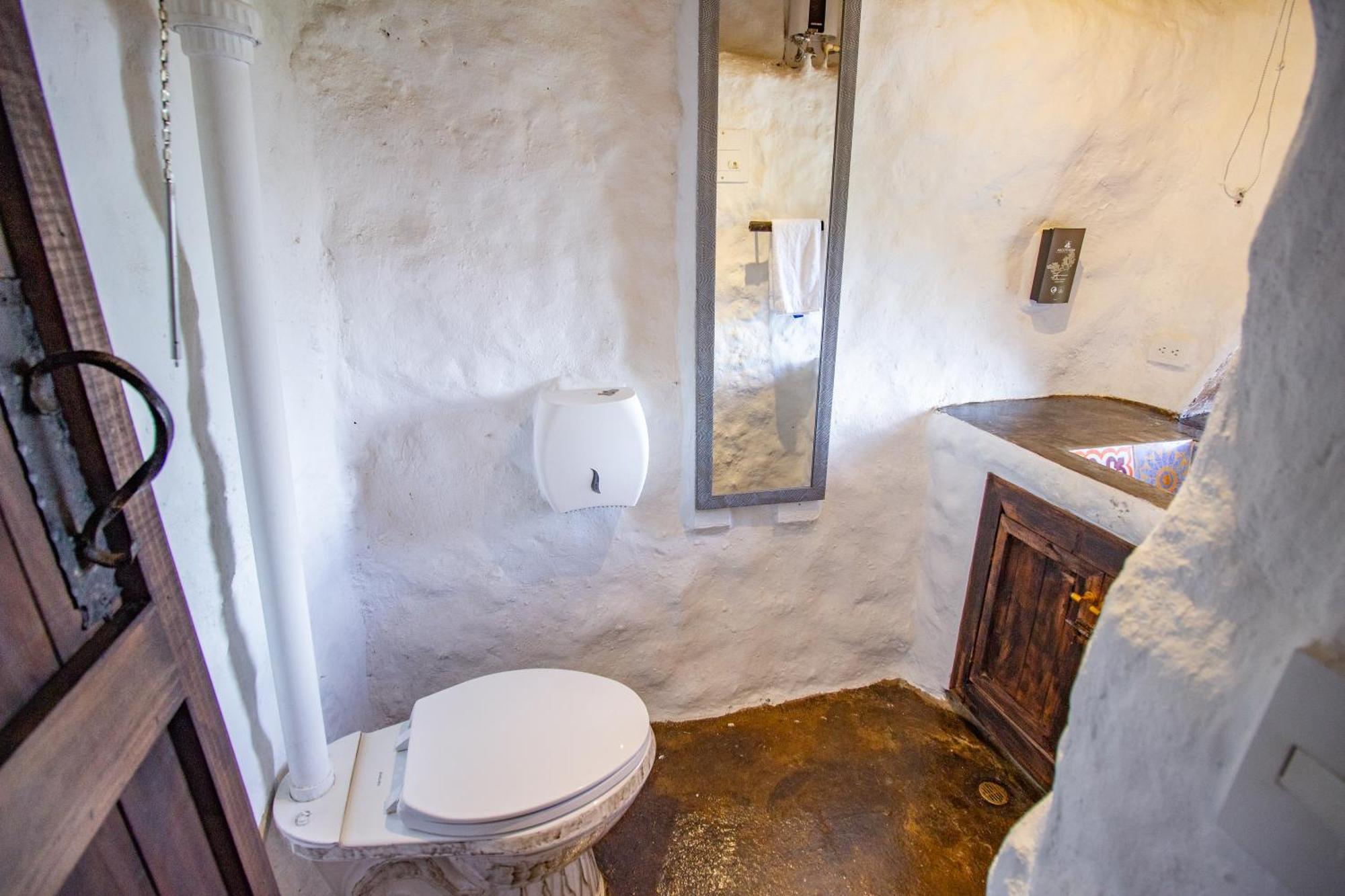 Hobbit Hotel Ecolodge- กัวตาเป ภายนอก รูปภาพ